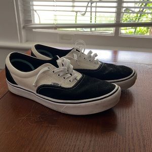 Men’s vans size 10.5, comfy Cush soles.